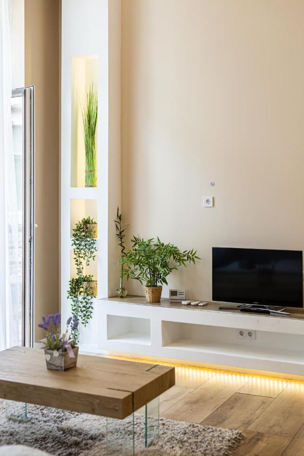 Csengery Deluxe Home With Balcony Budapest Exterior photo